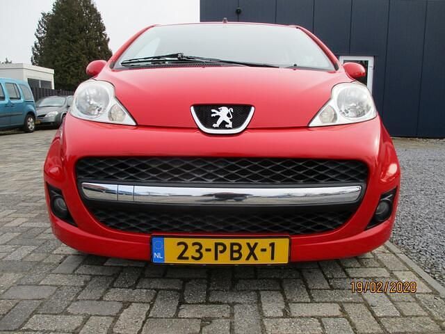 Occasion Peugeot 107 68 PK (50 kW) 2011 Rood Hatchback