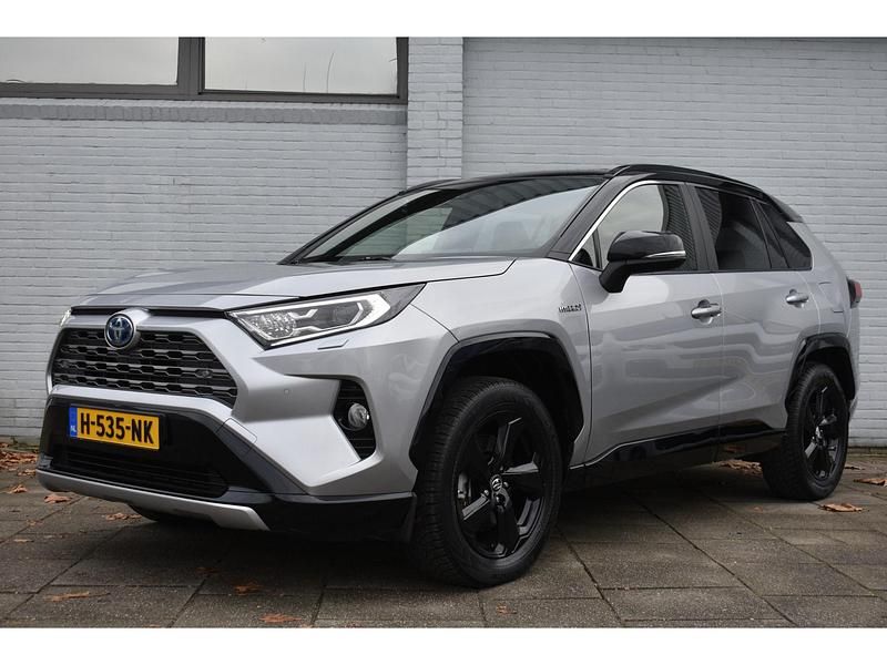 Grijs Occasion 2019 Toyota RAV4 Limited SUV | € 32.499 (Iets duurder) - Afbeelding 1/4