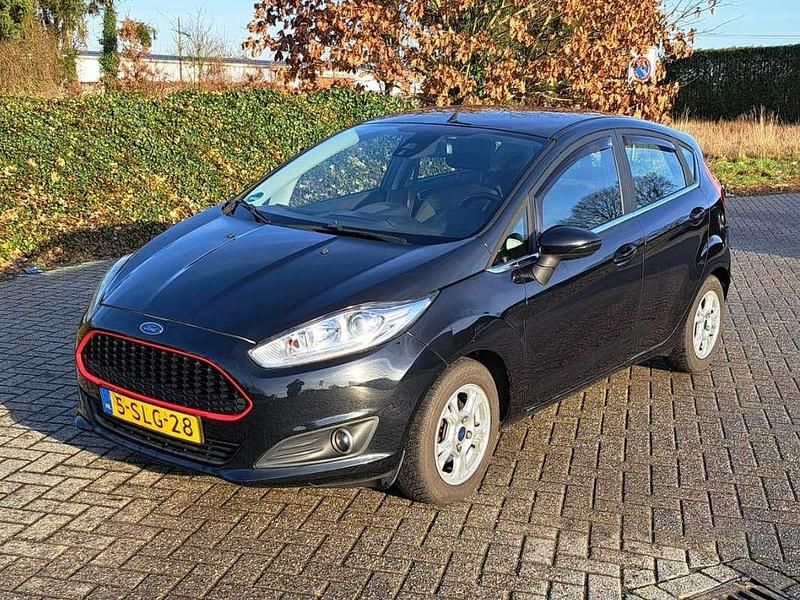 Zwart Occasion 2013 Ford Fiesta Hatchback | € 4.500 (Eerlijke prijs) - Afbeelding 1/4