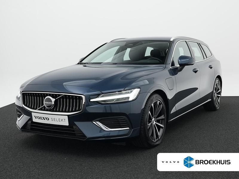Blauw Occasion 2025 Volvo V60 Stationwagen | € 41.900 (Iets duurder) - Afbeelding 1/4