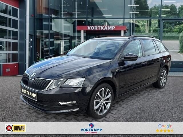 Zwart Gebruikt 2020 Skoda Octavia Soleil Stationwagen | € 22.690 (Eerlijke prijs) - Afbeelding 1/4