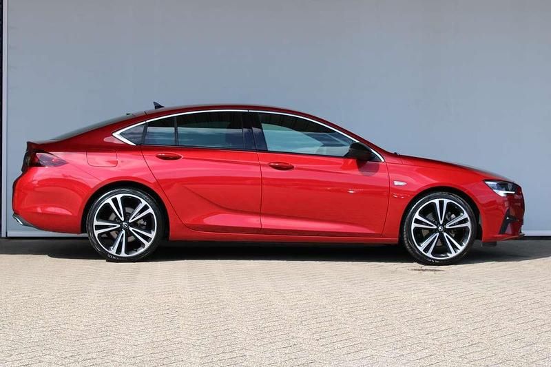 Occasion Opel Insignia Sport 200 PK (147 kW) 2020 Rood Hatchback