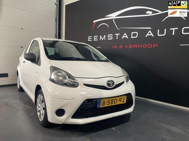 Wit Gebruikt 2013 Toyota Aygo Hatchback | € 2.650 (Goede deal) - Afbeelding 1/4