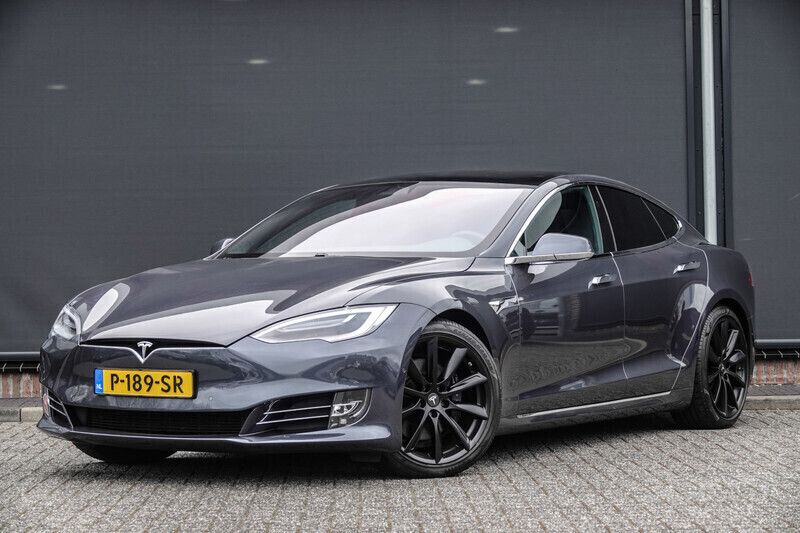 Grijs, metallic lak Gebruikt 2019 Tesla Model S Long Range Sedan | € 49.950 - Afbeelding 1/4