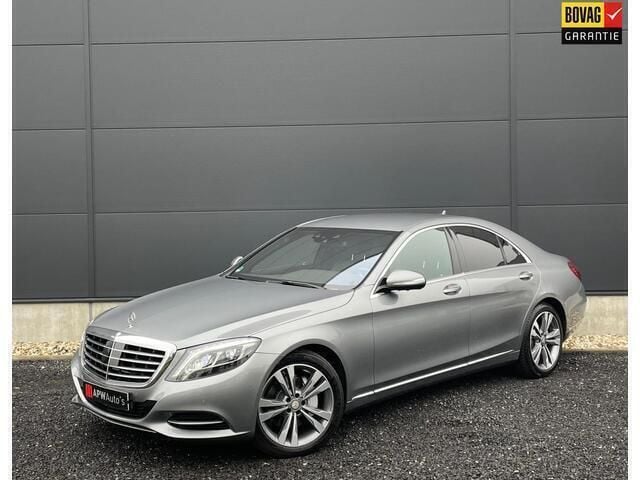 Grijs, metallic lak Gebruikt 2014 Mercedes S350 Prestige Sedan | € 42.450 (Iets duurder) - Afbeelding 1/4