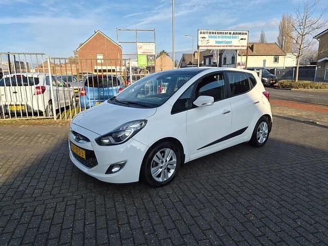 Wit Occasion 2012 Hyundai ix20 Hatchback | € 6.950 (Eerlijke prijs) - Afbeelding 1/4