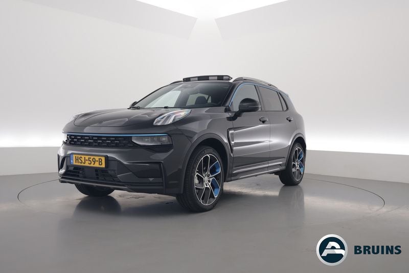Zwart Gebruikt 2023 Lynk & Co 01 SUV | € 29.350 (Eerlijke prijs) - Afbeelding 1/4
