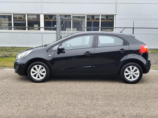 Occasion Kia Rio Plus 86 PK (63 kW) 2013 Zwart Hatchback