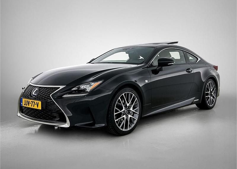 Occasion Lexus RC300h Sport Line 223 PK (164 kW) 2019 Zwart Coupé