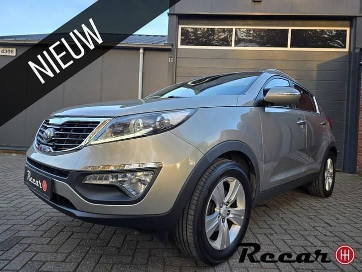 Grijs Gebruikt 2013 Kia Sportage Plus SUV | € 8.795 (Eerlijke prijs) - Afbeelding 1/4
