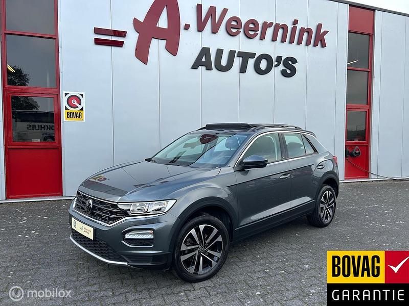 Grijs Gebruikt 2021 VW T-Roc IQ Drive SUV | € 26.950 (Eerlijke prijs) - Afbeelding 1/4