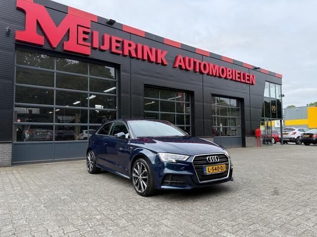 Blauw Gebruikt 2017 Audi A3 Sportback S-Line Hatchback | € 15.900 (Goede deal) - Afbeelding 1/4