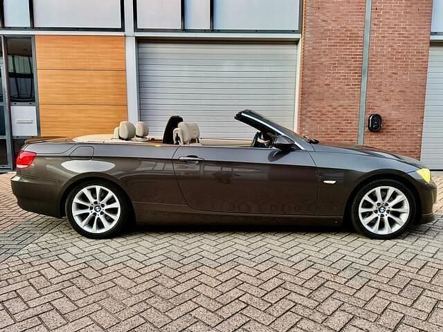 Occasion BMW 325 Cabriolet Executive 218 PK (160 kW) 2009 Bruin (metallic) Cabriolet