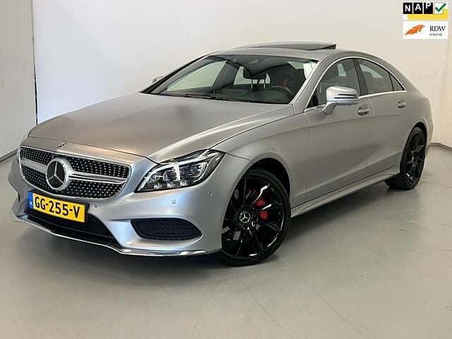 Grijs Gebruikt 2015 Mercedes CLS400 AMG Sedan | € 22.750 - Afbeelding 1/4