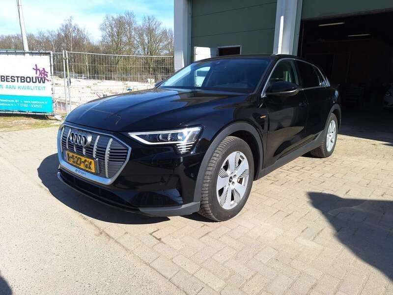 Gebruikt 2022 Audi e-tron SUV | € 25.000 - Afbeelding 1/4