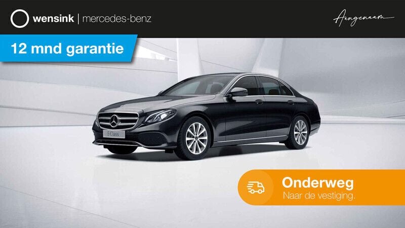 Zwart, metallic lak Gebruikt 2017 Mercedes E200 Business Sedan | € 29.350 (Eerlijke prijs) - Afbeelding 1/4