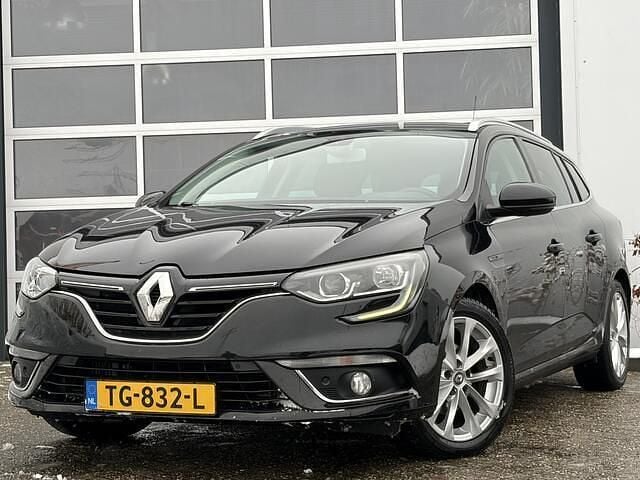 Zwart Occasion 2018 Renault Mégane GrandTour Bose Edition Stationwagen | € 7.450 (Super prijs) - Afbeelding 1/4