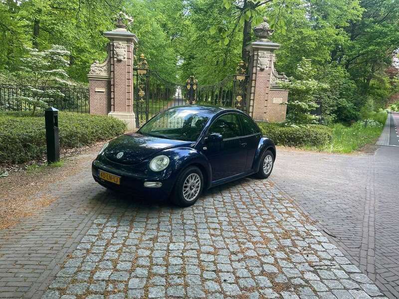 Blauw Gebruikt 2003 VW Beetle Hatchback | € 2.600 (Iets duurder) - Afbeelding 1/4