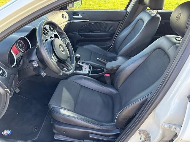 Occasion Alfa Romeo 159 Distinctive 200 PK (147 kW) 2011 Wit Stationwagen