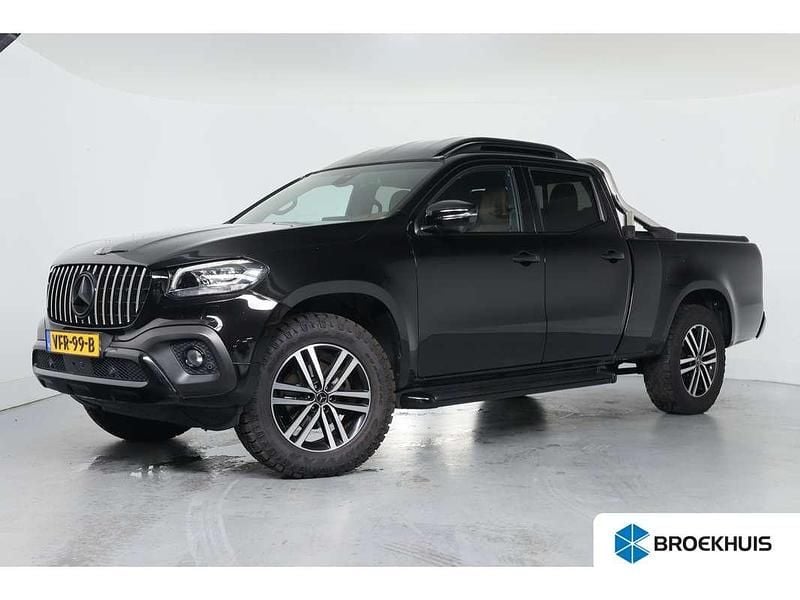 Zwart Gebruikt 2020 Mercedes X250 Pickup | € 44.900 - Afbeelding 1/4