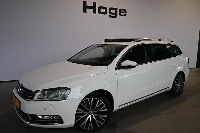 Wit Occasion 2011 VW Passat Highline Sedan | € 6.940 (Duur) - Afbeelding 1/4