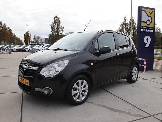 Zwart Gebruikt 2013 Opel Agila Edition Hatchback | € 7.949 (Eerlijke prijs) - Afbeelding 1/4