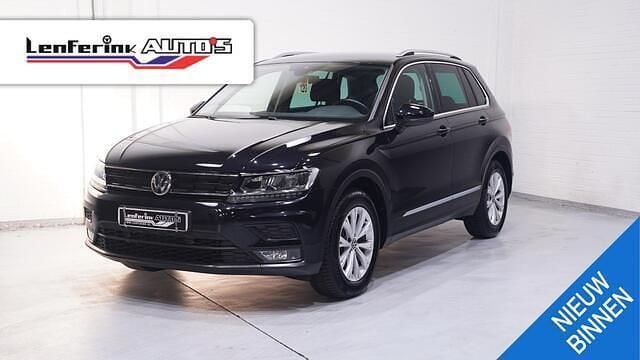 Zwart Occasion 2020 VW Tiguan Comfortline SUV | € 24.350 (Super prijs) - Afbeelding 1/4