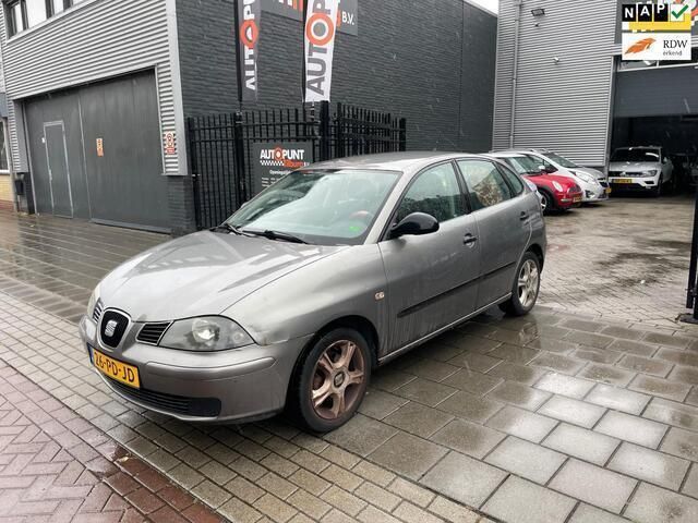 Grijs Gebruikt 2004 Seat Ibiza Stella Hatchback | € 999 (Eerlijke prijs) - Afbeelding 1/4
