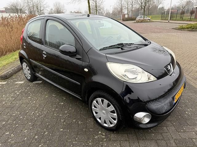 Occasion Peugeot 107 68 PK (50 kW) 2006 Zwart Hatchback