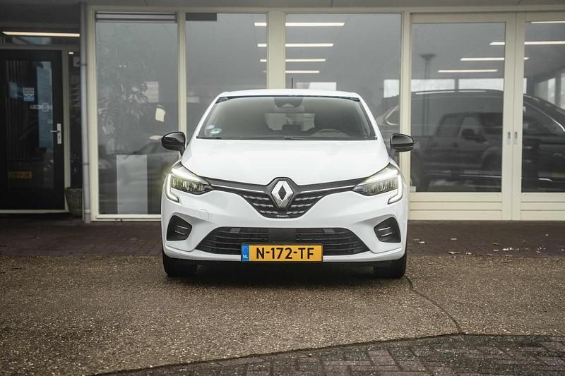Occasion Renault Clio V Intens 140 PK (102 kW) 2022 Wit Hatchback