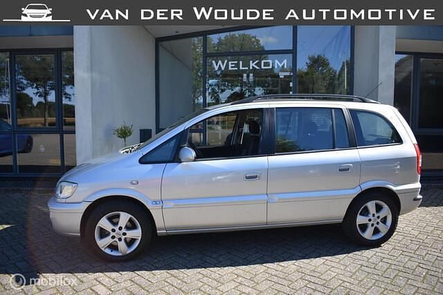Grijs Gebruikt 2004 Opel Zafira Comfort MPV | € 1.150 (Goede deal) - Afbeelding 1/4