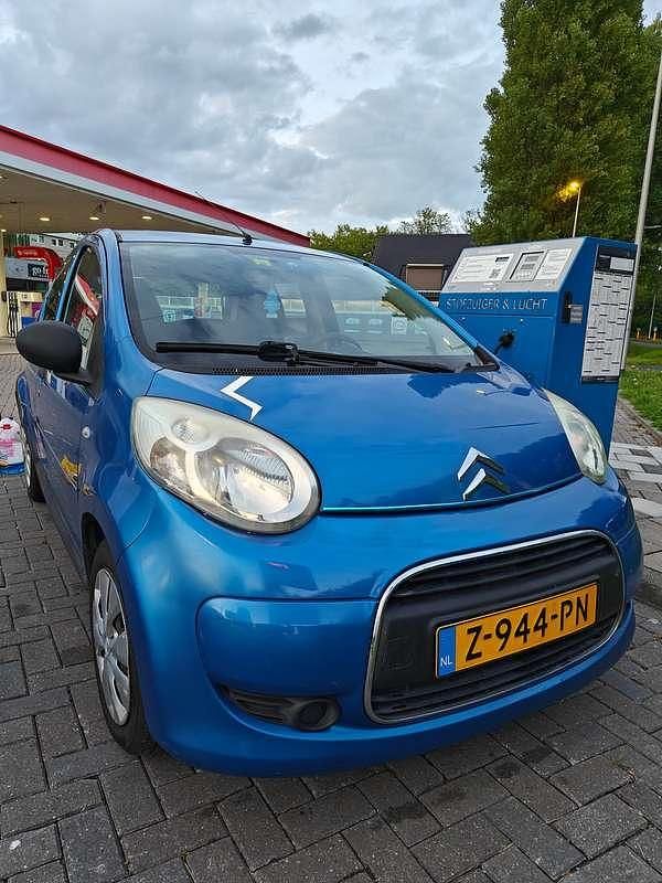 Blauw Gebruikt 2011 Citroën C1 SELECTION Hatchback | € 1.250 (Super prijs) - Afbeelding 1/4
