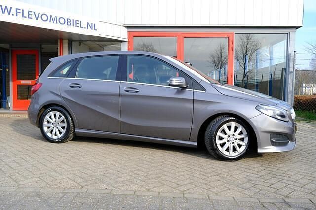 Occasion Mercedes B180 Business 123 PK (90 kW) 2017 Grijs MPV
