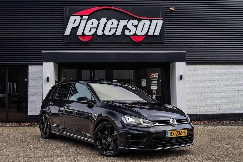 Occasion VW Golf VII R 301 PK (221 kW) 2015 Zwart Hatchback