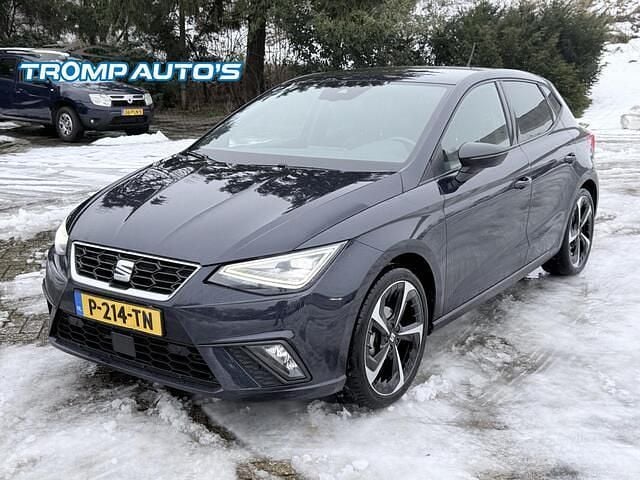 Blauw Occasion 2022 Seat Ibiza FR-Line Hatchback | € 17.250 (Eerlijke prijs) - Afbeelding 1/4