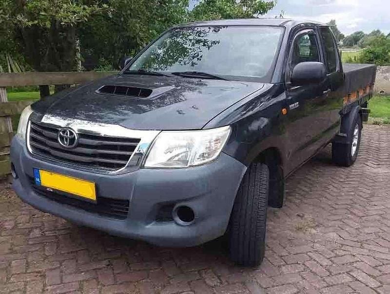Zwart Gebruikt 2012 Toyota HiLux Pickup | € 17.000 - Afbeelding 1/4