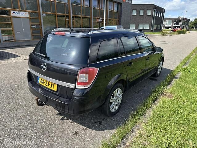 Occasion Opel Astra Executive 110 PK (80 kW) 2008 Zwart Stationwagen