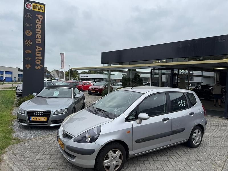 Grijs Gebruikt 2002 Honda Jazz LS Hatchback | € 1.250 (Super prijs) - Afbeelding 1/4