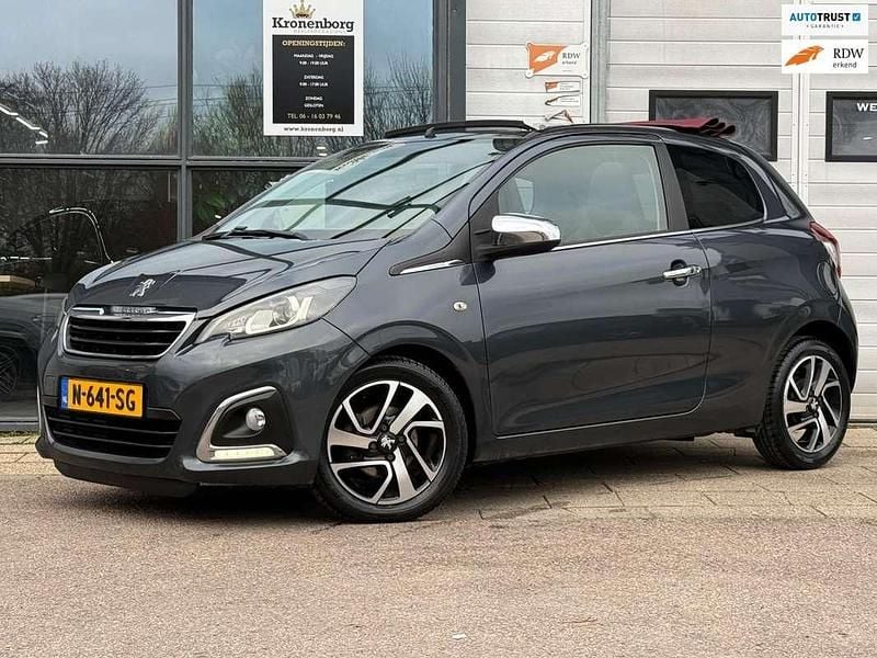 Grijs (metallic) Gebruikt 2015 Peugeot 108 Allure Cabriolet | € 5.950 (Eerlijke prijs) - Afbeelding 1/4