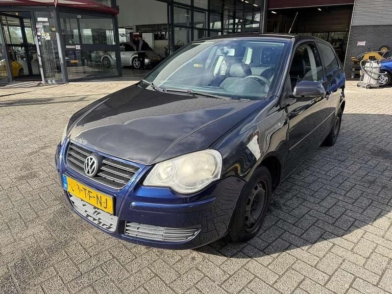 Zwart Gebruikt 2006 VW Polo Hatchback | € 790 - Afbeelding 1/4