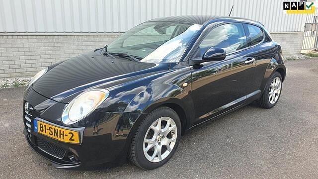 Zwart Gebruikt 2011 Alfa Romeo MiTo Hatchback | € 2.850 (Iets duurder) - Afbeelding 1/4