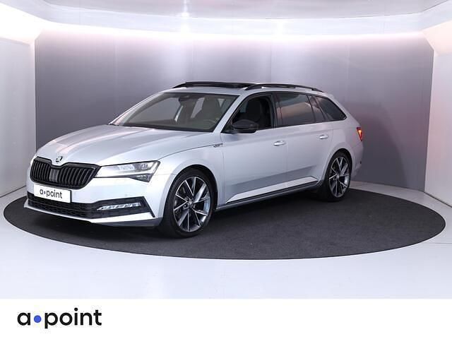 Grijs Gebruikt 2024 Skoda Superb Business Line Stationwagen | € 33.849 (Eerlijke prijs) - Afbeelding 1/4