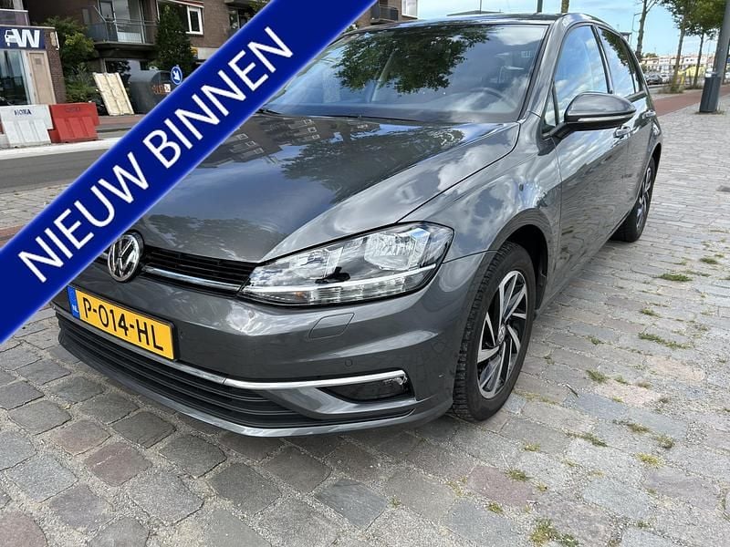 Grijs Gebruikt 2017 VW Golf VII Comfortline Hatchback | € 13.450 (Goede deal) - Afbeelding 1/4