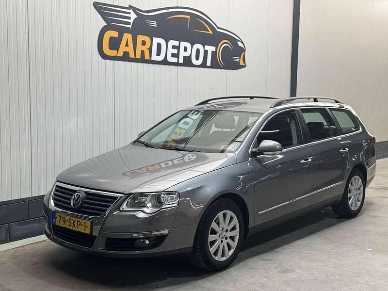 Grijs Gebruikt 2006 VW Passat Sportline Stationwagen | € 2.999 (Eerlijke prijs) - Afbeelding 1/4