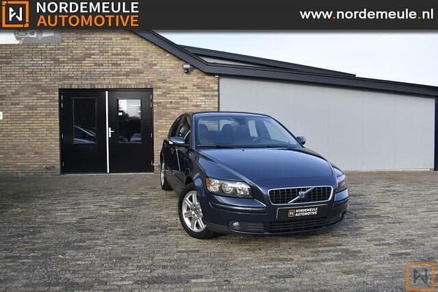 Blauw Gebruikt 2006 Volvo S40 Sedan | € 4.250 (Eerlijke prijs) - Afbeelding 1/4