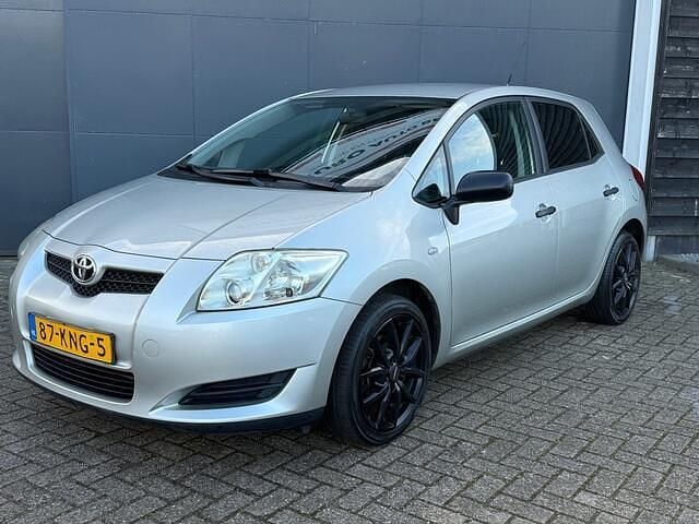 Grijs Occasion 2010 Toyota Auris Comfort Hatchback | € 7.250 (Eerlijke prijs) - Afbeelding 1/3