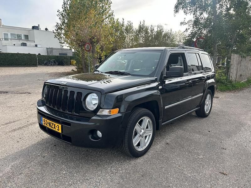 Occasion Jeep Patriot Limited 170 PK (125 kW) 2011 Zwart (metallic) SUV