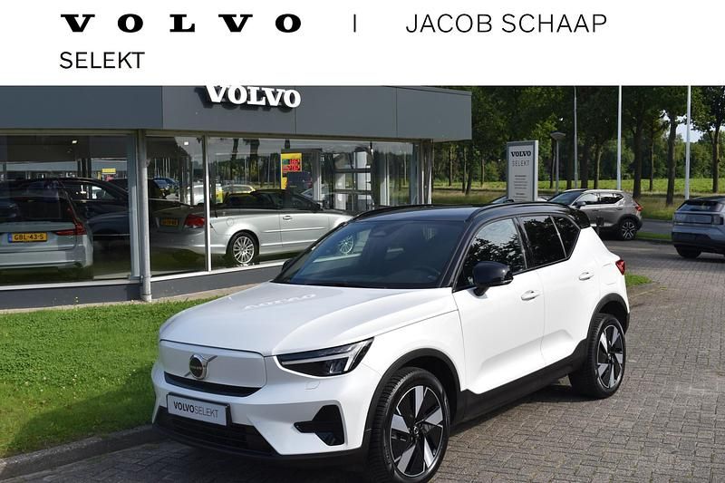 Wit Gebruikt 2024 Volvo XC40 Plus SUV | € 39.900 (Goede deal) - Afbeelding 1/4
