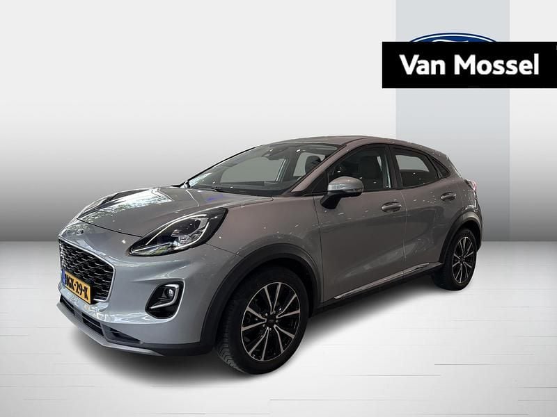Grijs Gebruikt 2022 Ford Puma Titanium SUV | € 19.485 (Eerlijke prijs) - Afbeelding 1/4