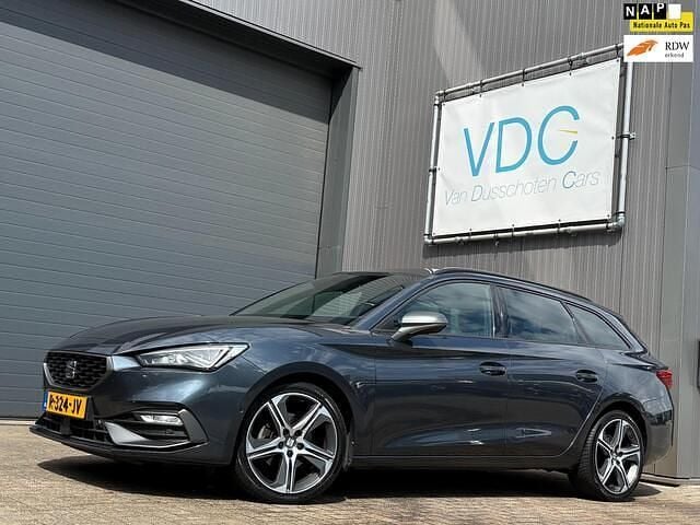 Grijs Gebruikt 2021 Seat Leon Business Stationwagen | € 14.900 (Eerlijke prijs) - Afbeelding 1/4